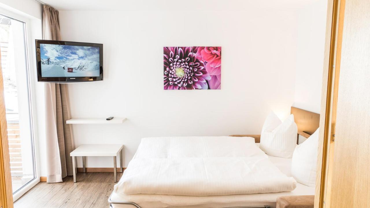 Haus Steissbach Apartment Sankt Anton am Arlberg Bagian luar foto